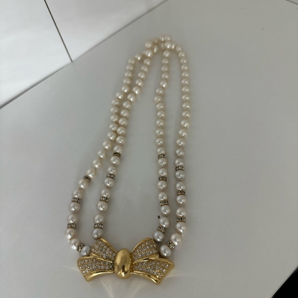 Vintage Christian Dior pearl and gold bow with Swarovski crystals necklace - Picture 3 of 14